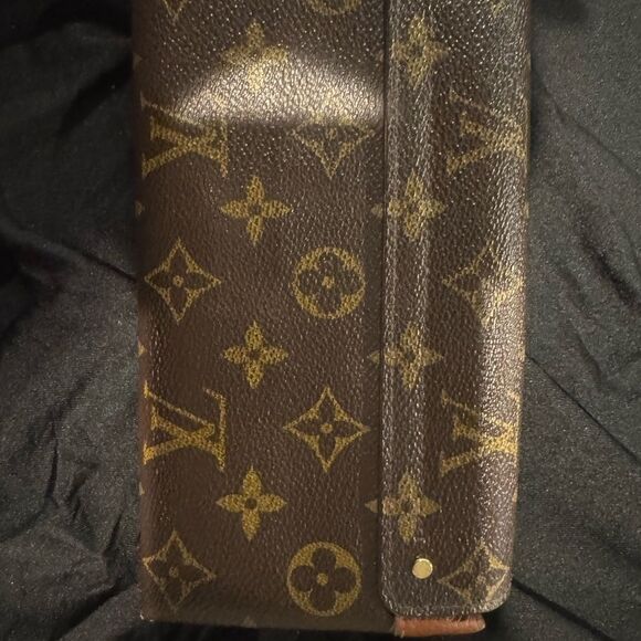Louis Vuitton Brown Monogram Elysee Wallet - Picture 6 of 11